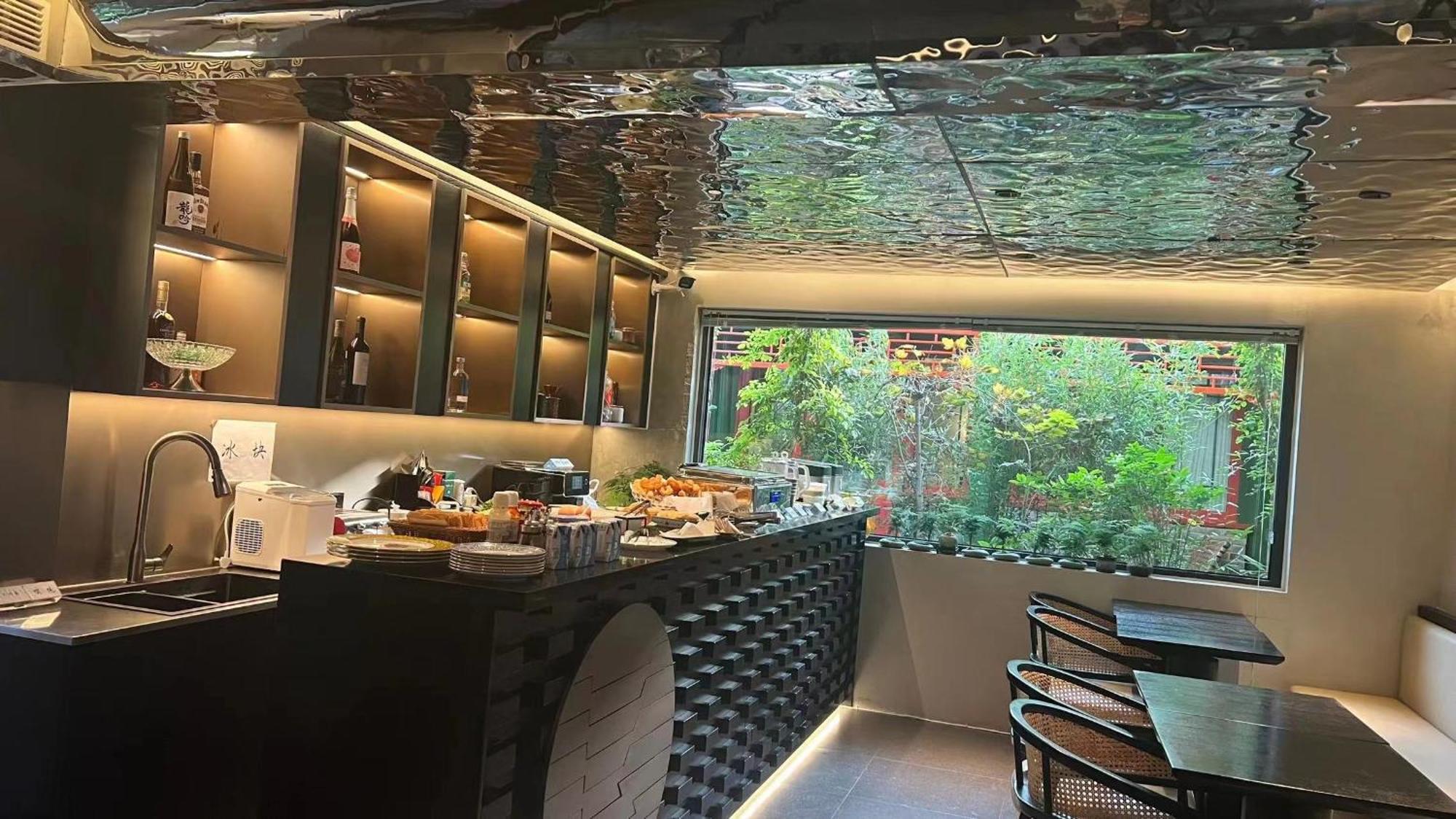 Beijing Xin Xiang Yayuan Wang Fu Jing Forbidden City Countyard Hotel&Free Laundry &Free Coffee &Paid Dumpling Experience Service Пекин Екстериор снимка